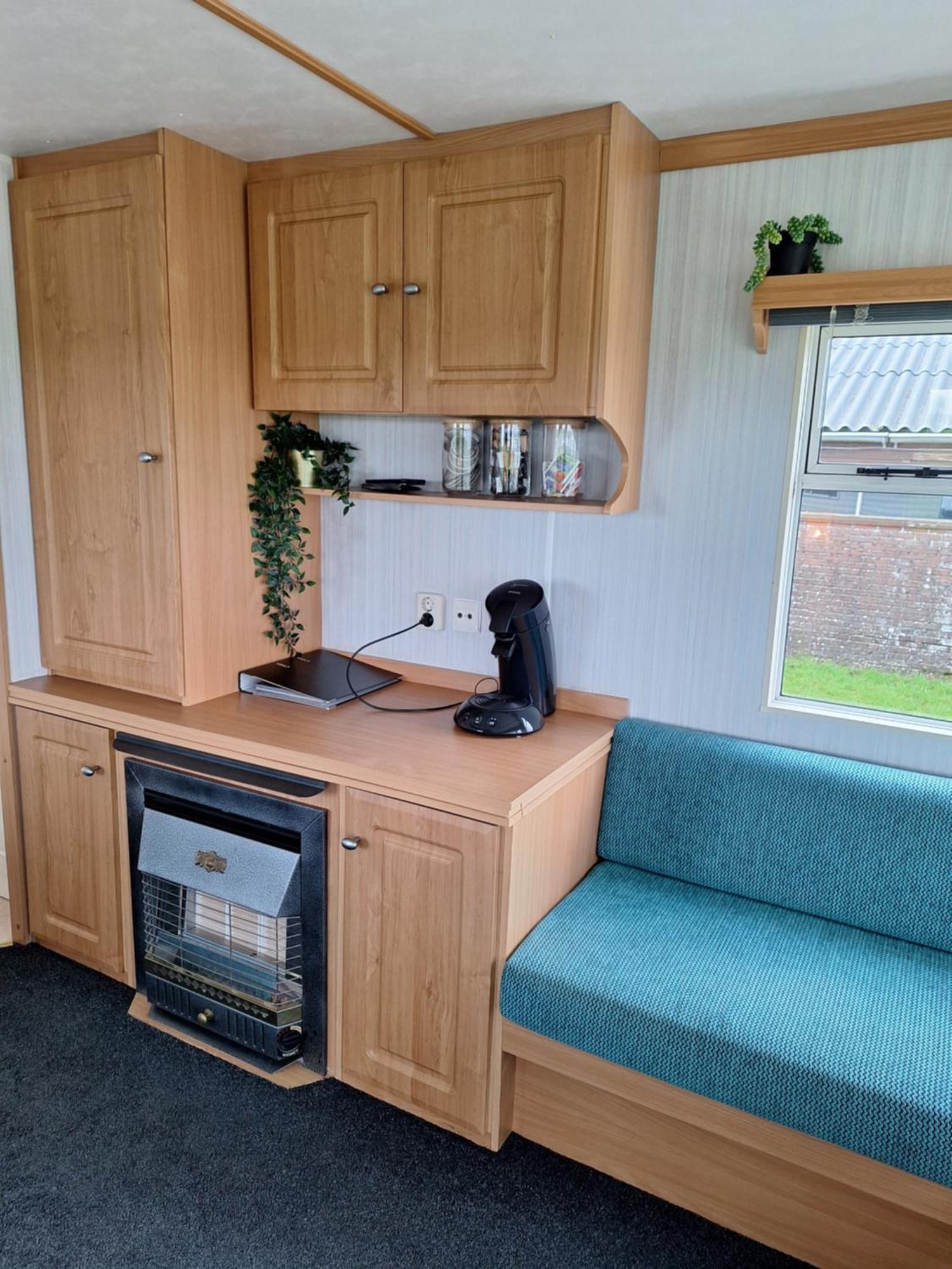 Stacaravan Elly, Minicamping De Grutte Earen Burum Exterior foto